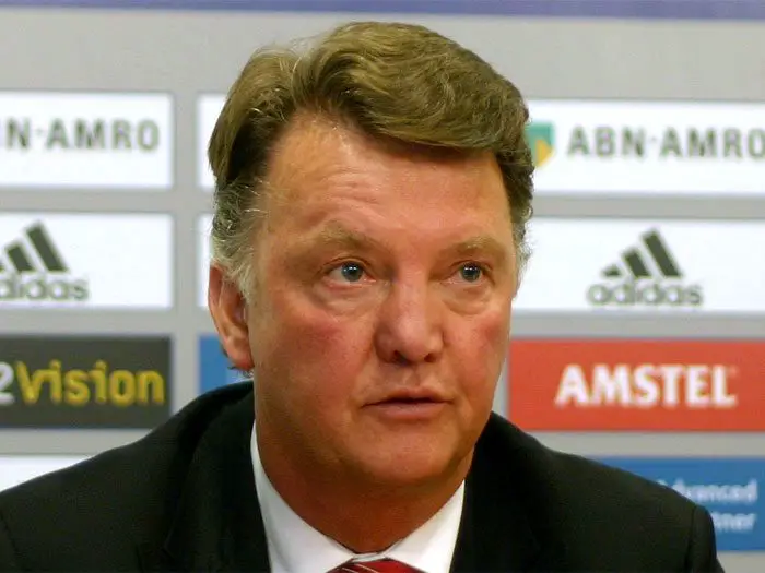 louis van gaal to be sacked or quit manchester united?