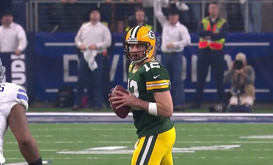 Video Highlights: Rodgers Throws 4 TDS Passes, Packers Beat Bears, 35-14