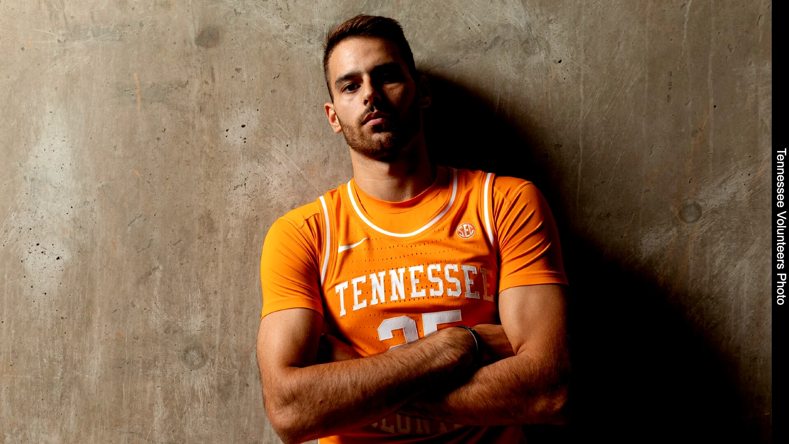 Santiago Vescovi of Tennessee college men's basketball team