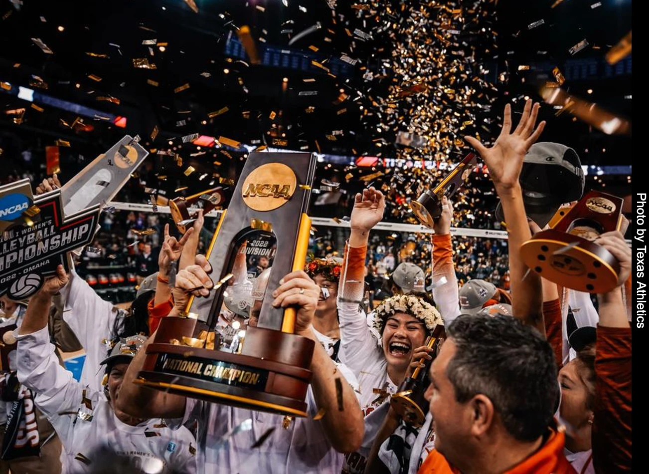 Texas celebrates winning the NCAA Volleyball National Championships 2022