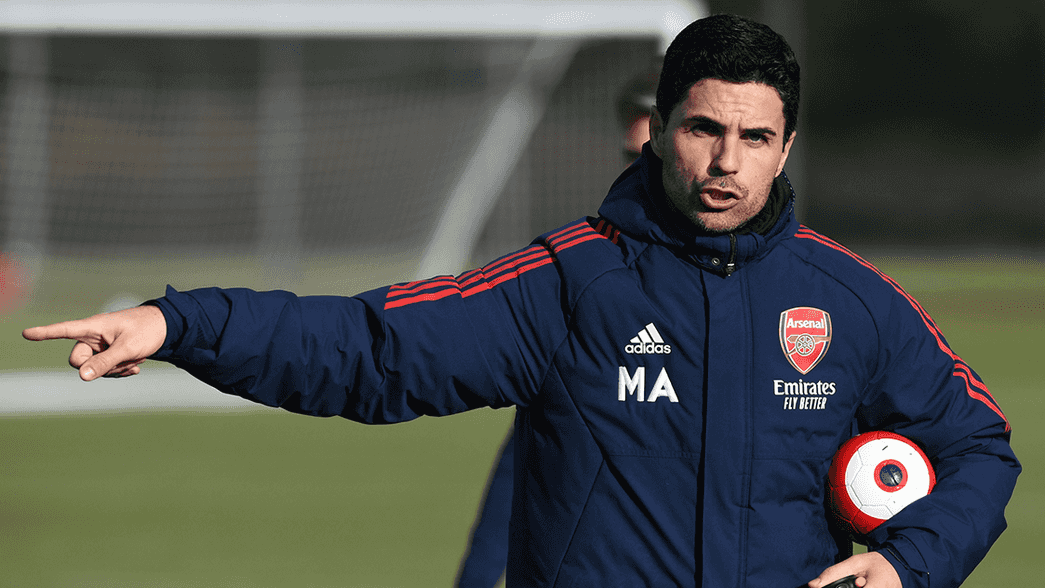 Mikel Arteta, the Arsenal FC manager during a training session before a Premier League game.