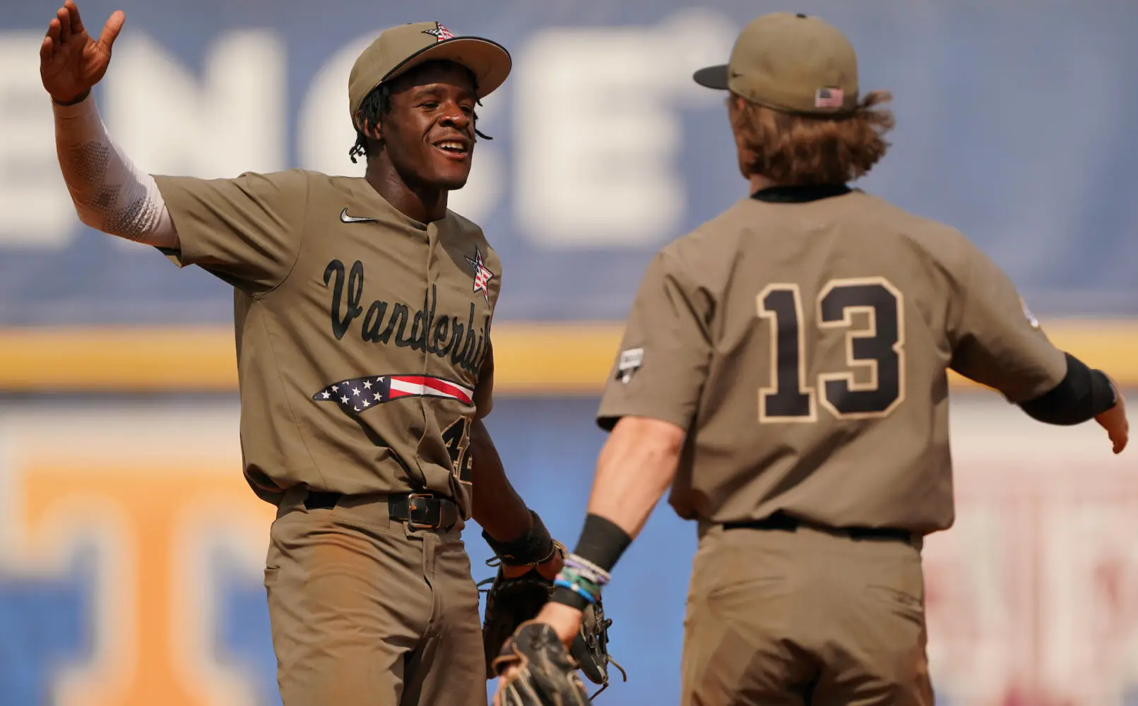 Nashville Regional Result: Vanderbilt defeated Eastern Illinois 12-2