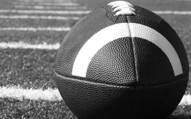 fau-qb-casey-thompson,-former-longhorn,-commits-to-oklahoma